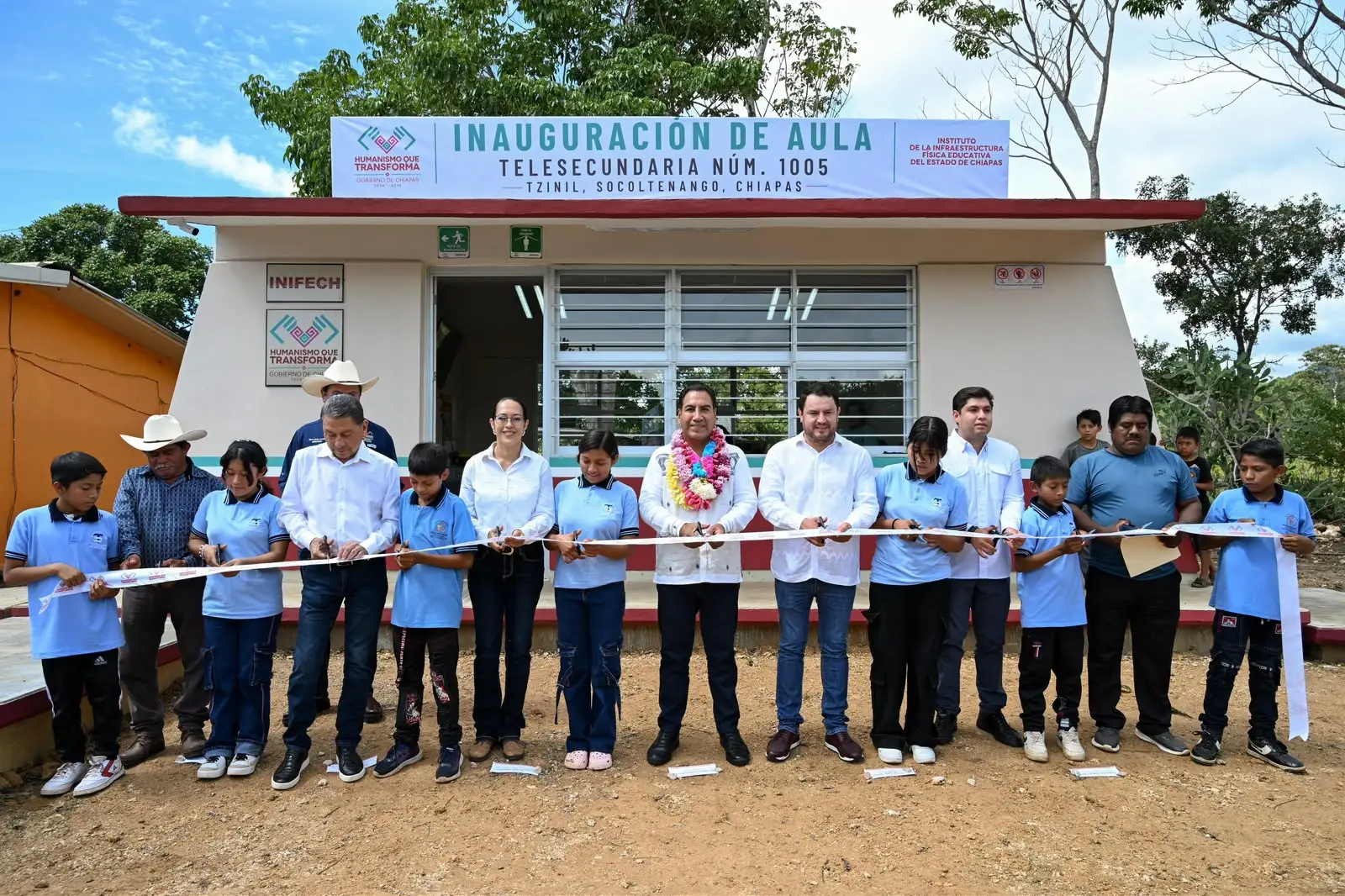 Destinan más de 13.8 mdp a educación y caminos en Socoltenango, Chiapas