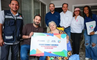 San Pedro Garza García entrega apoyos para mejorar viviendas de familias